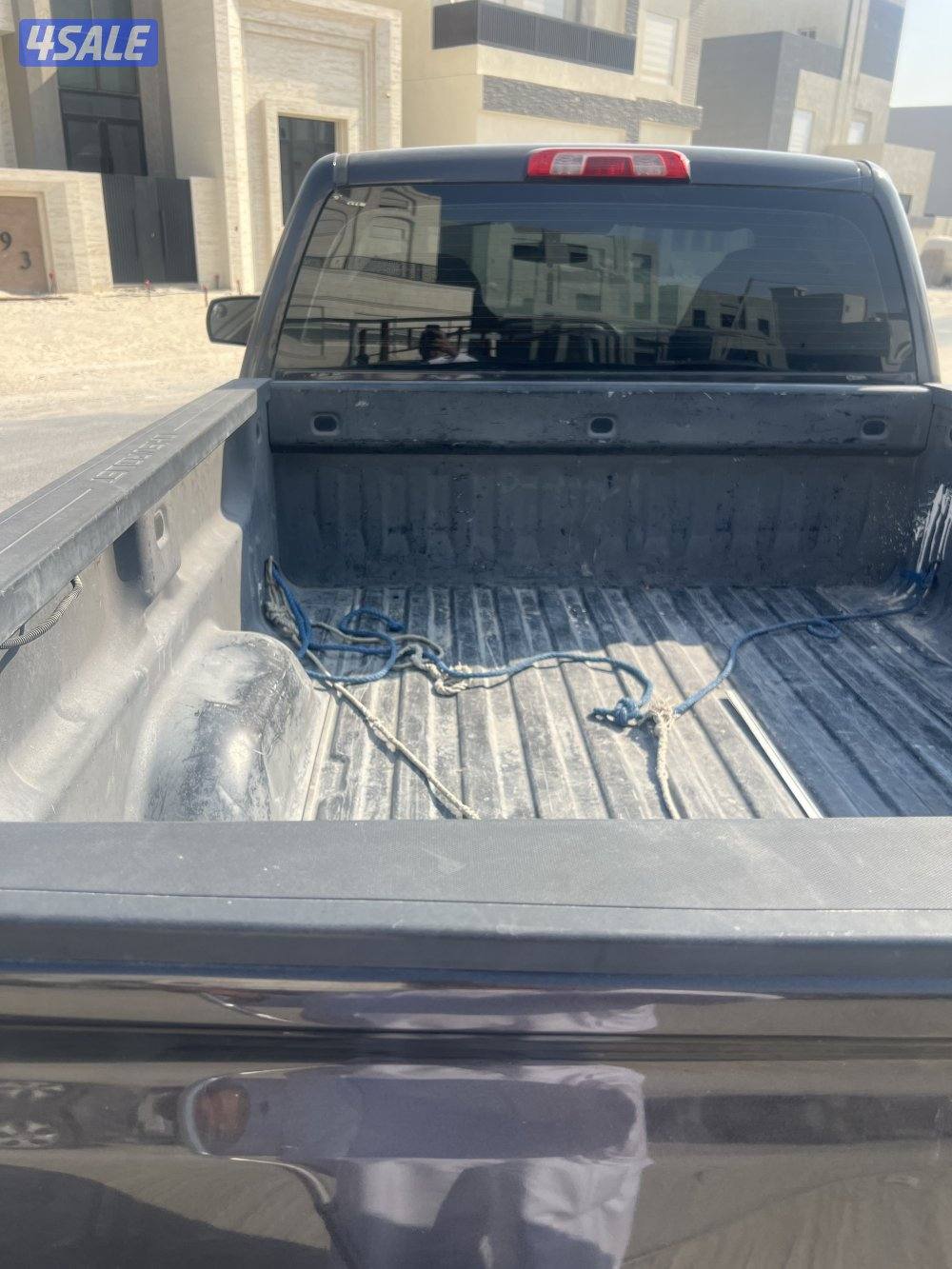 سلفرادو موديل ٢٠١٤ z71 شرط الفحص فيه قطعتين فقط عليه دبات سستم ورفعه4