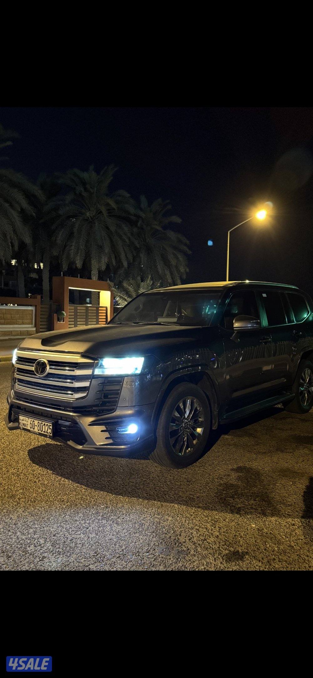 للبيع لاند كروز موديل 20221