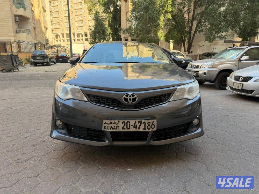 كامري موديل 2012 فل ابشن2