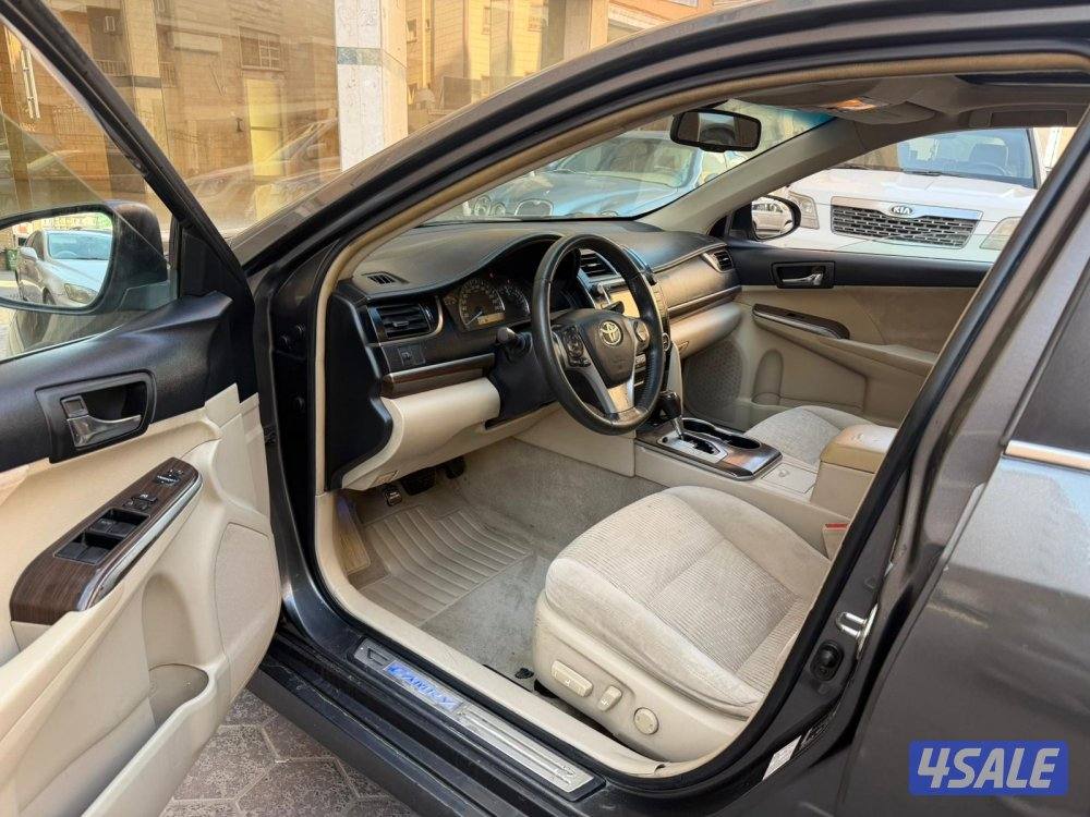 كامري موديل 2012 فل ابشن3