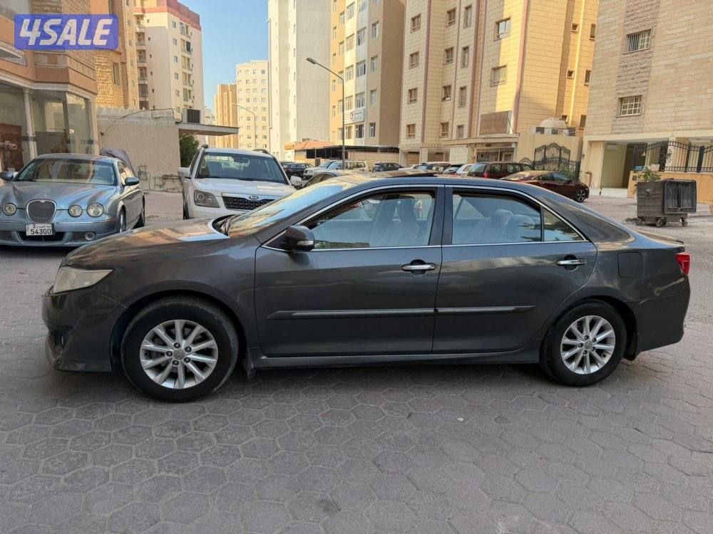 كامري موديل 2012 فل ابشن6