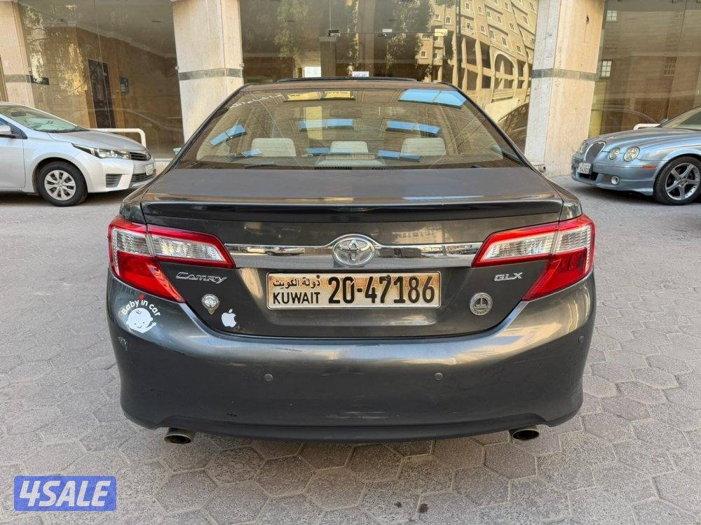 كامري موديل 2012 فل ابشن8