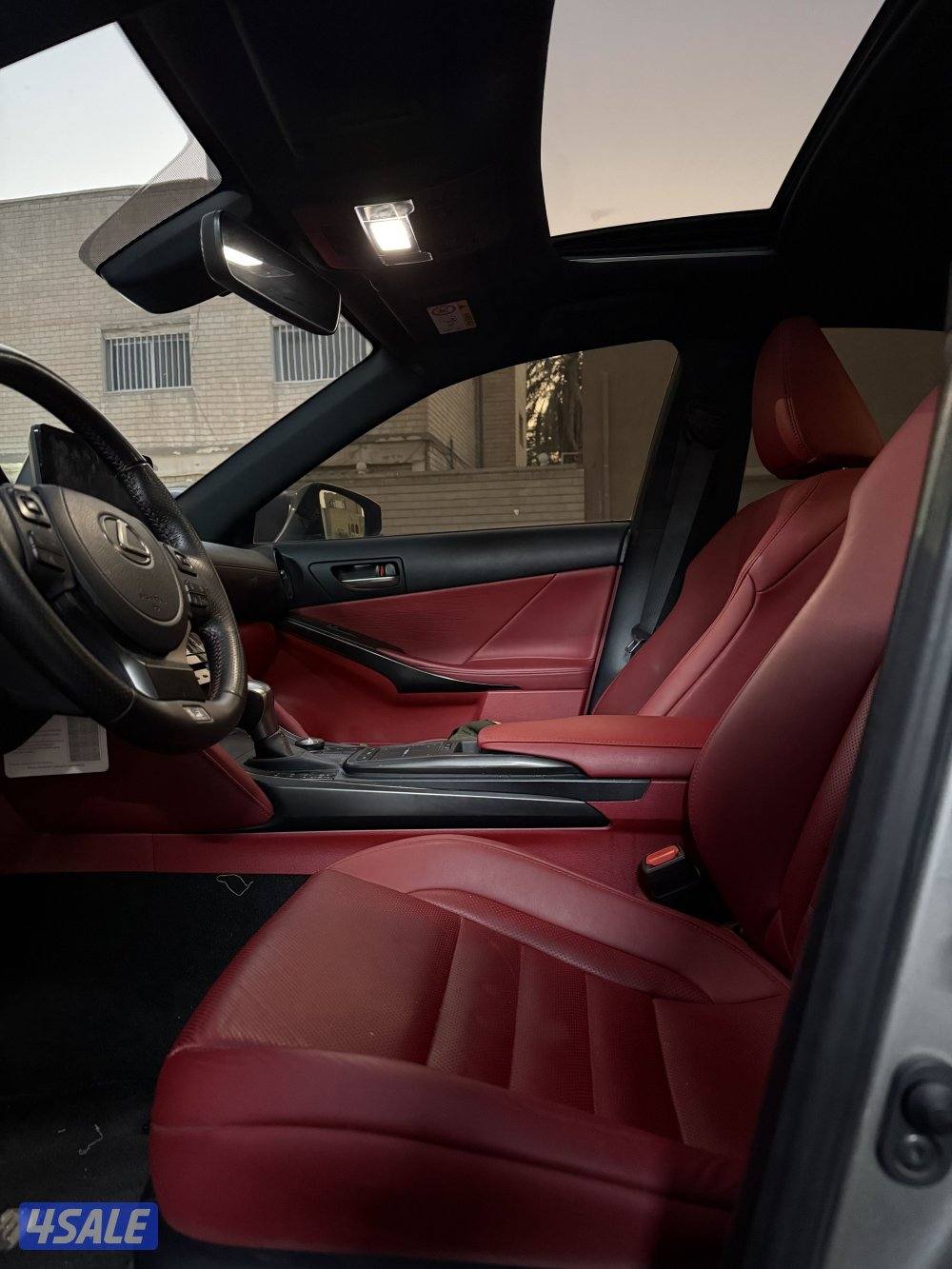 لكزس 2023 is sport رمادي . المالك الاول وارد الكويت الساير1