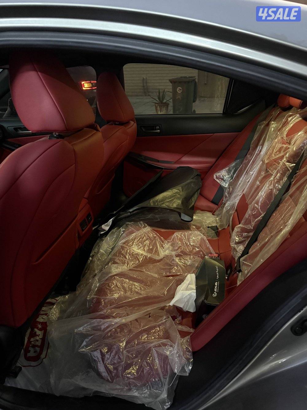 لكزس 2023 is sport رمادي . المالك الاول وارد الكويت الساير6