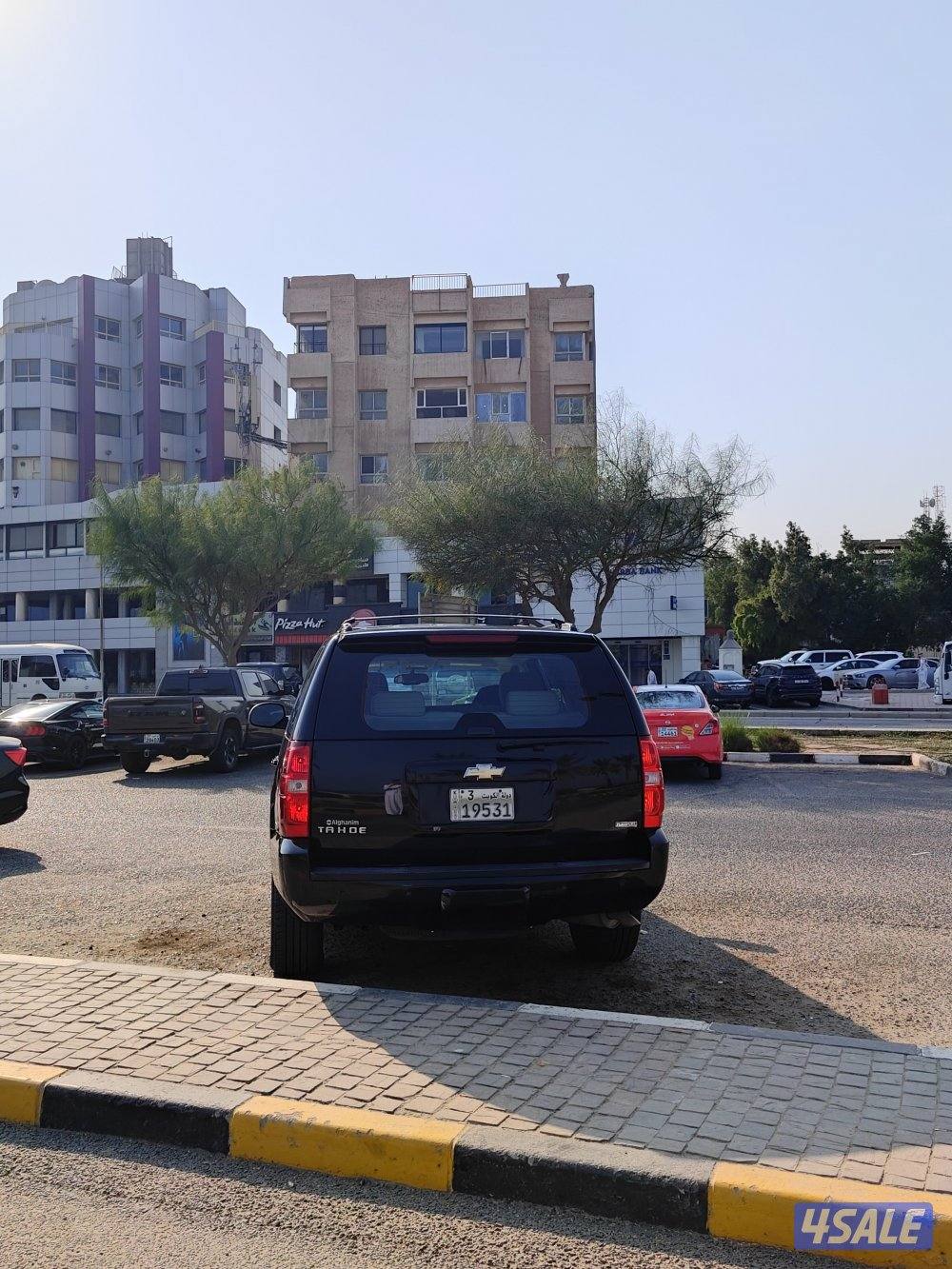 للبيع فقط تاهو 2011 LT1