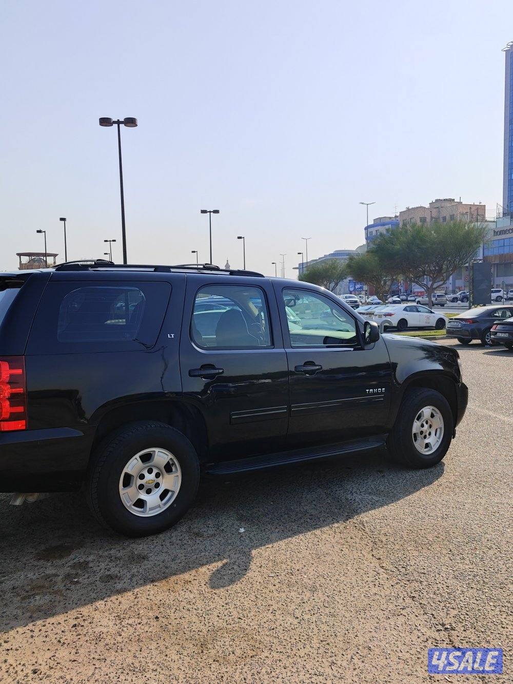 للبيع فقط تاهو 2011 LT2