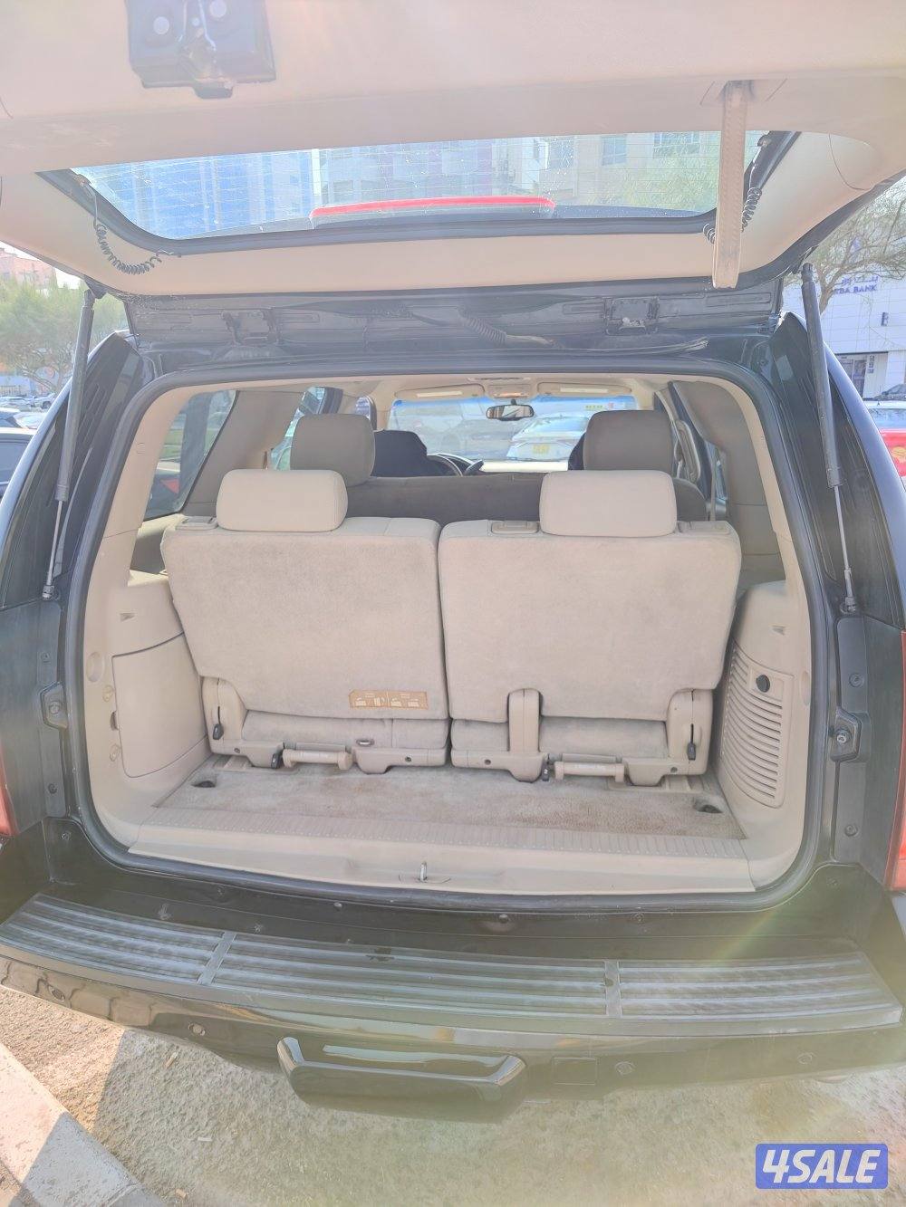 للبيع فقط تاهو 2011 LT4