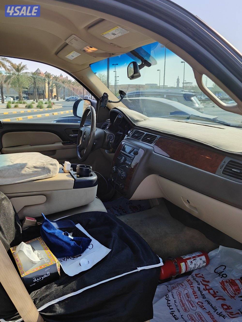 للبيع فقط تاهو 2011 LT6