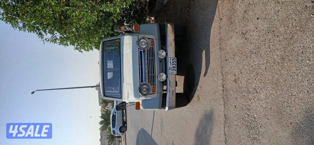 للبيع جيب لاندكروزر موديل 19721