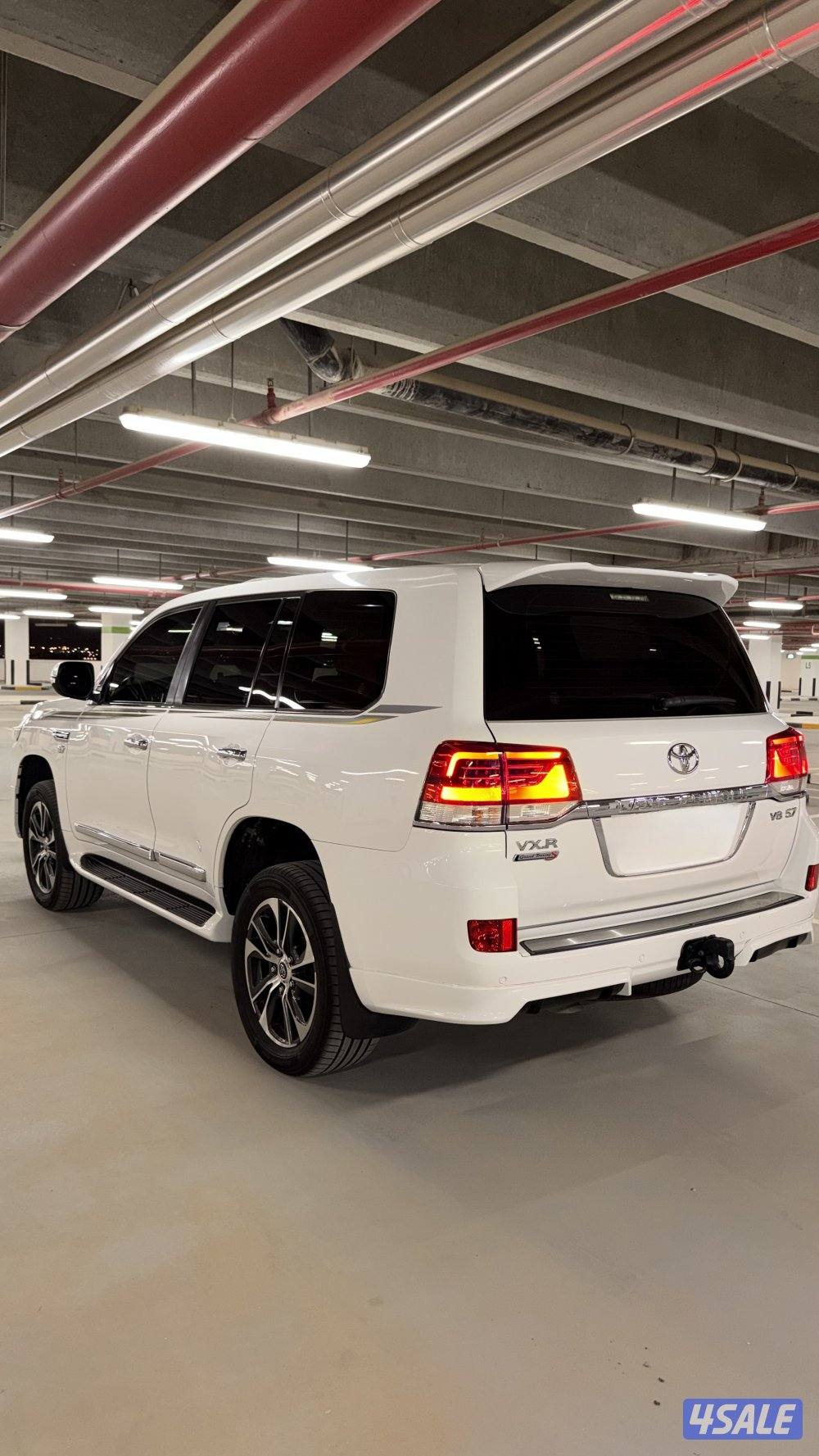 لاند كروزر VXR 20202