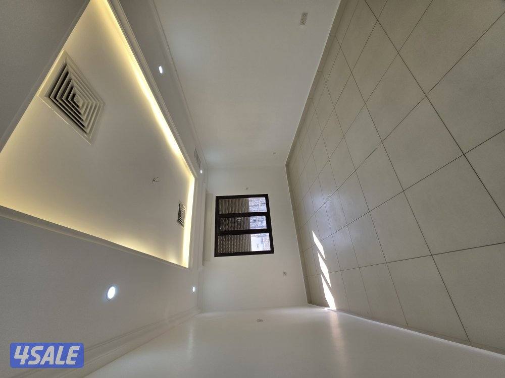 شقة للايجار في الصديق قطعه 7 مقابل مسجد الياقوت2