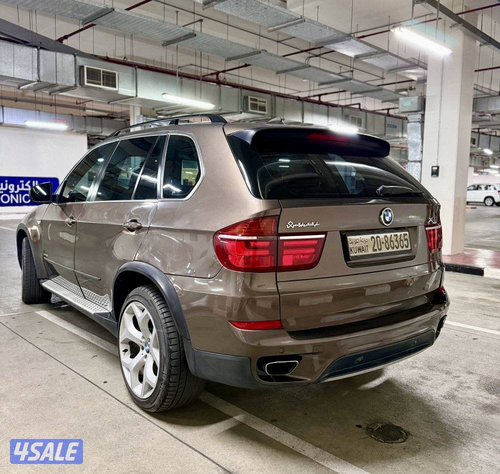للبيع BMW X5  4.4 V8  موديل. 2013 بحالة نادرة4