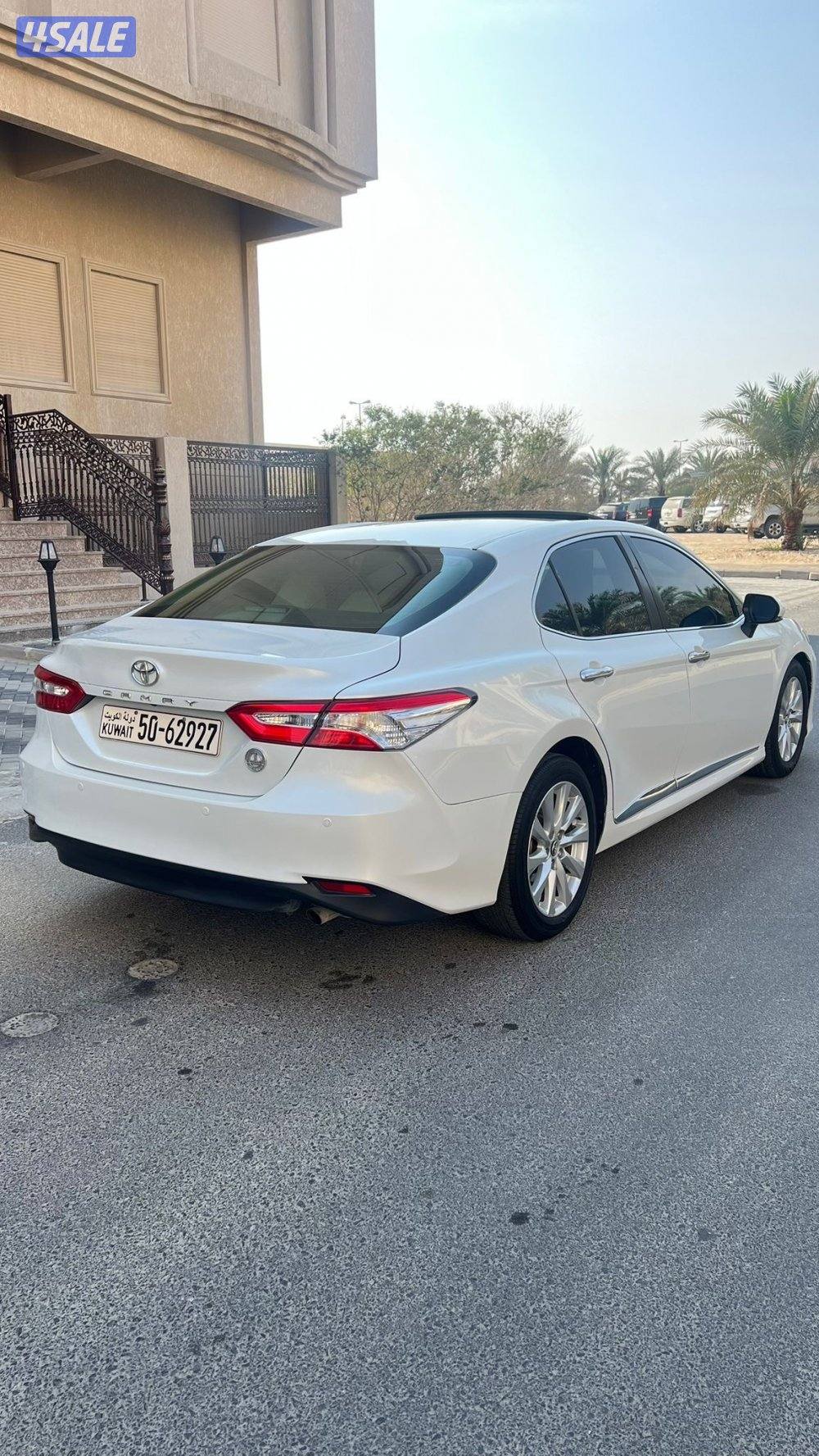 للبيع كامري شرط الفحص بالكامل3