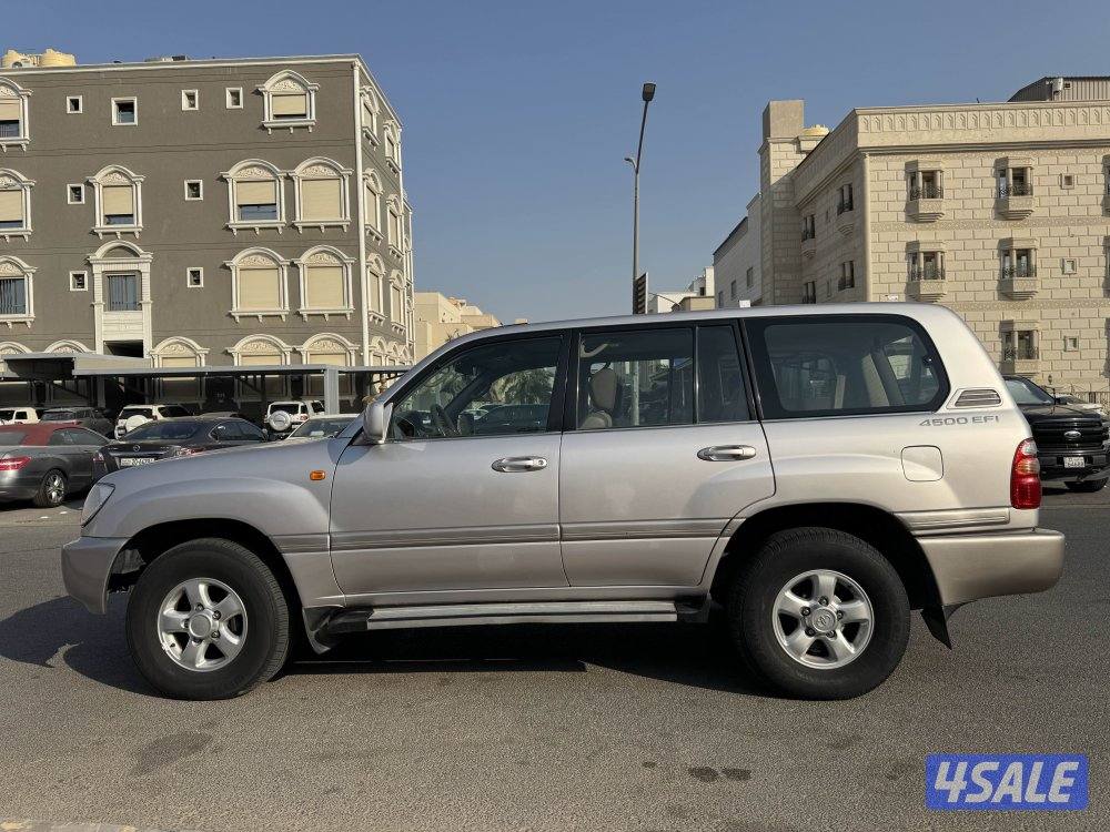 للبيع لاندكروزر موديل 2000 ستة سلندر ماشي 320،000 وارد الساير5