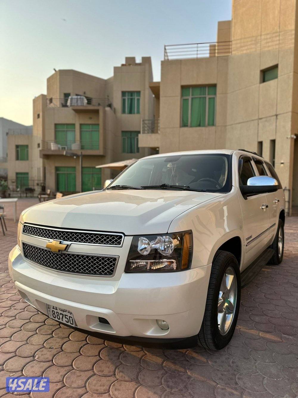 للبيع تاهو ٢٠١٢ LTZ اللون ابيض صدفي0