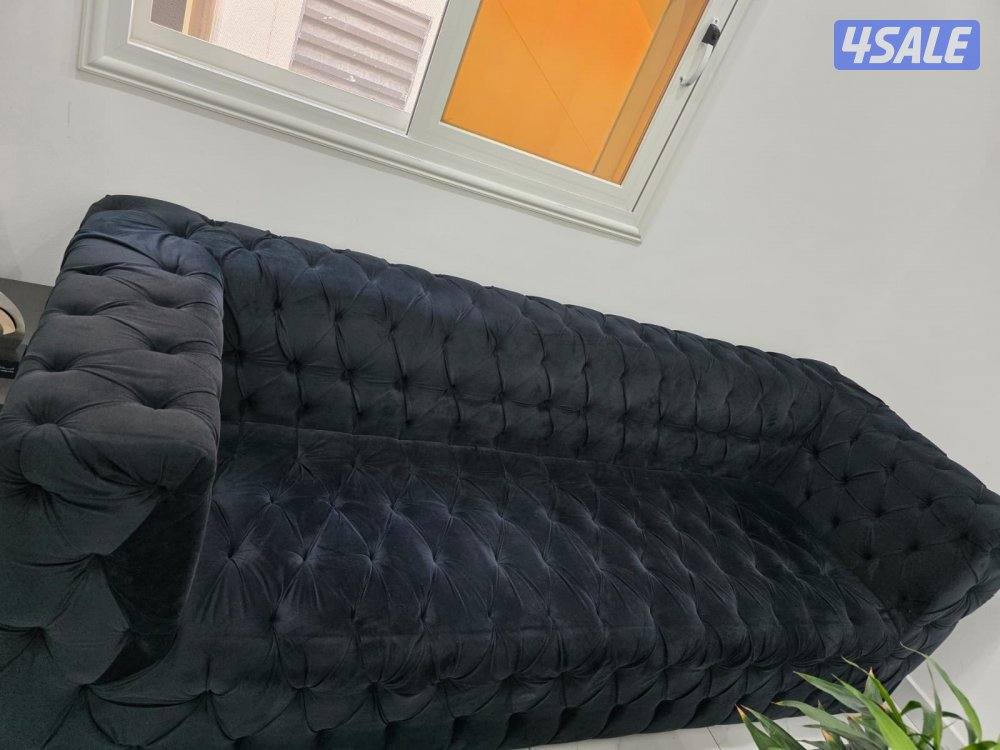 للبيع ديوانتين اللون اسود1