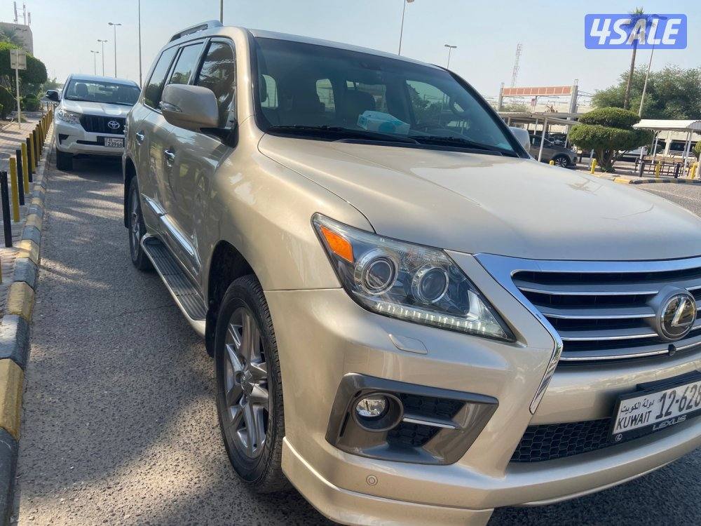 الروضة جيب لكزس LX570 بحالة ممتازة 2013 قمة بنظافة كامل امواصفات سبورت5