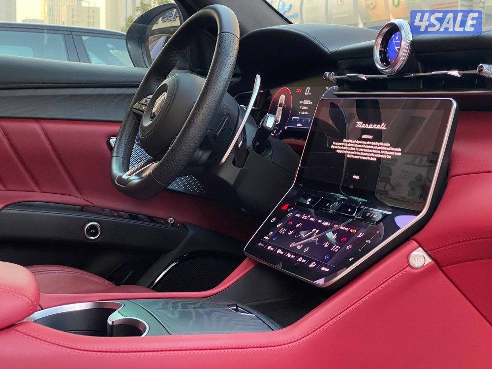 مازيراتي Grecale GT موديل 2024 عداد 8 الف كيلو فقط تحت كفاله شرط الفحص4