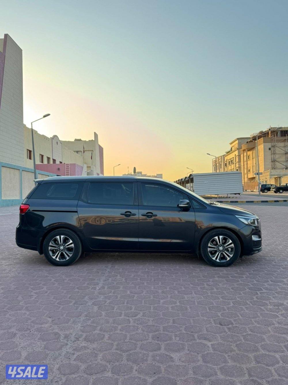 كيا كرنفال5