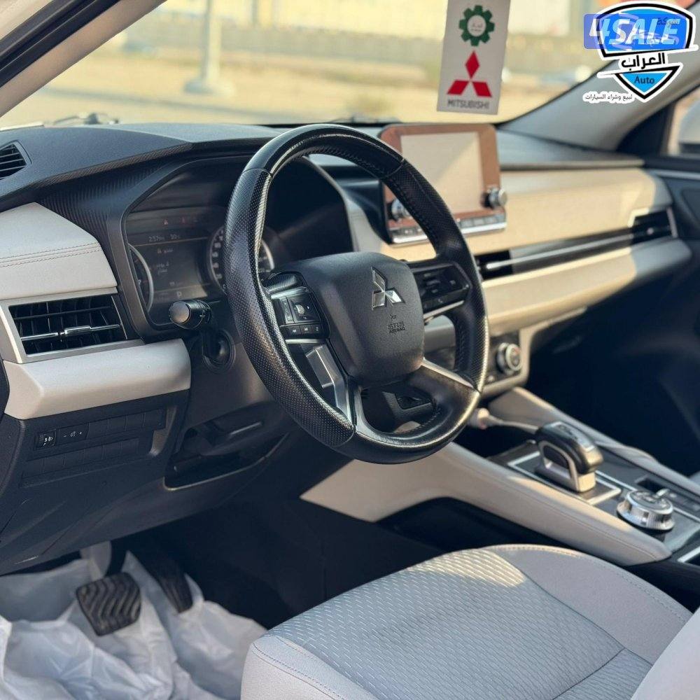 متسوبيشي اوتلاندر  20235