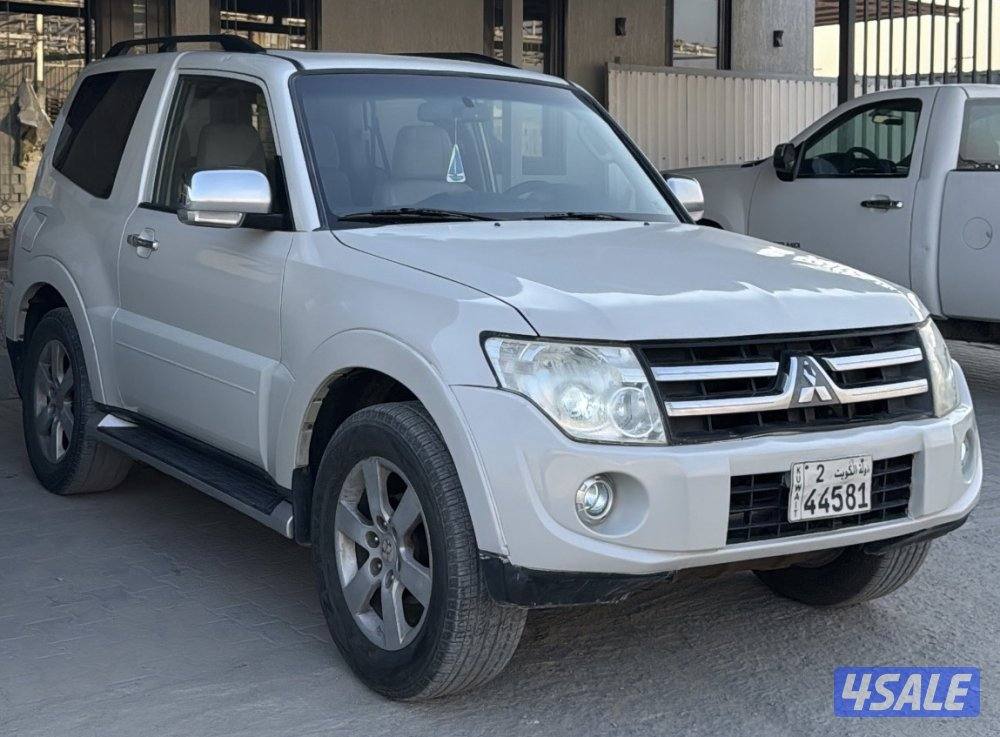 للبيع جيب باجيرو1