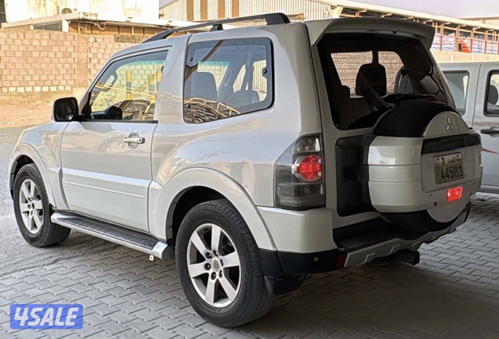 للبيع جيب باجيرو4