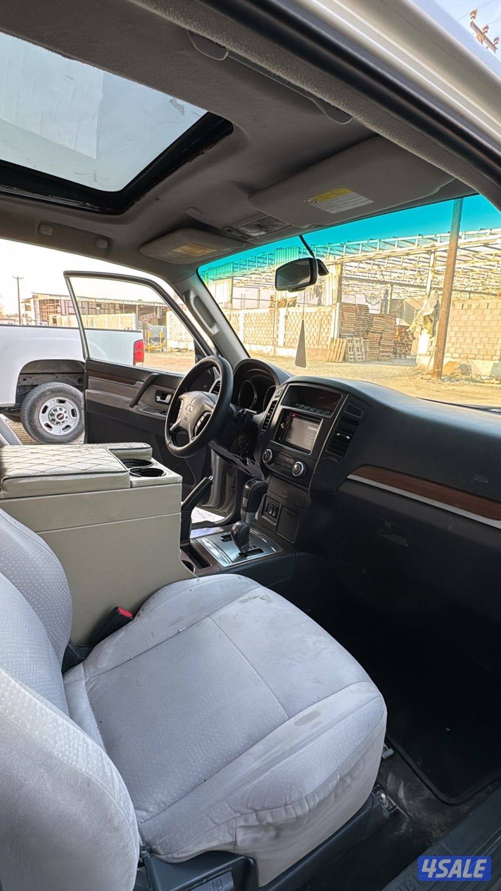 للبيع جيب باجيرو8