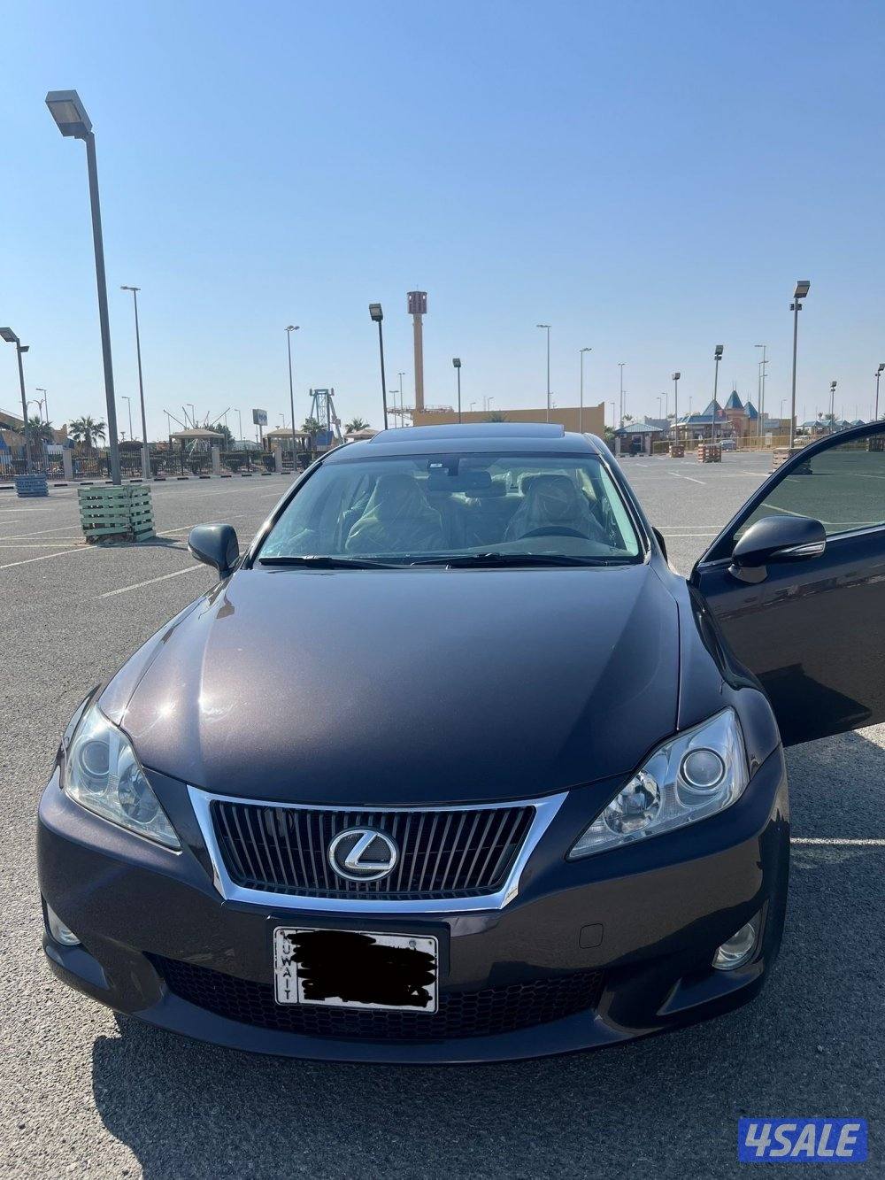 للبيع لكزس is3002