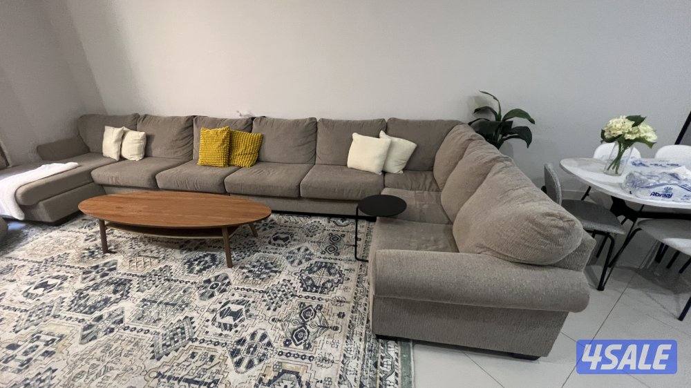 طقم كنب جلوس مصمم خصيصاً من أشلي نظيف بسعر مغري3