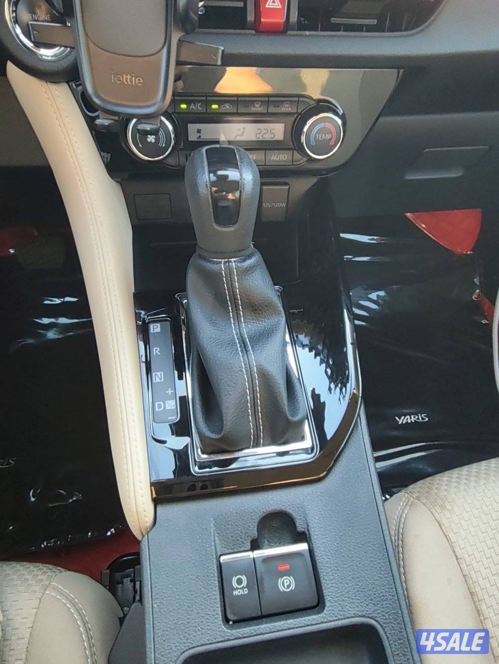 Toyota Yaris 2023 full option12