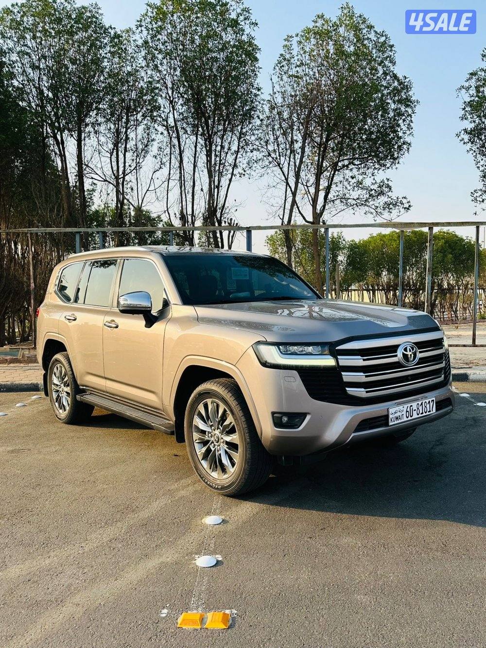 لاند كروزر VX عداد 70 الف صبغ الوكالة1