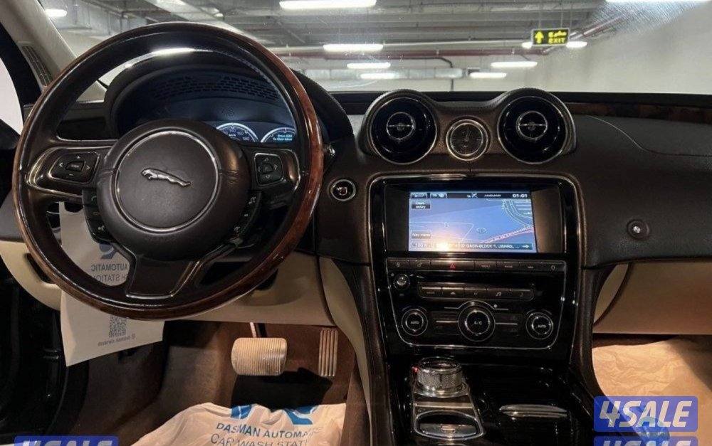 جاجوار XJ لارج6