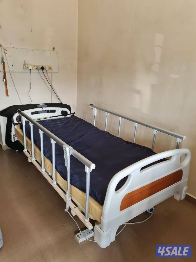 سرير طبي عرض110/وطول200كهربائي3