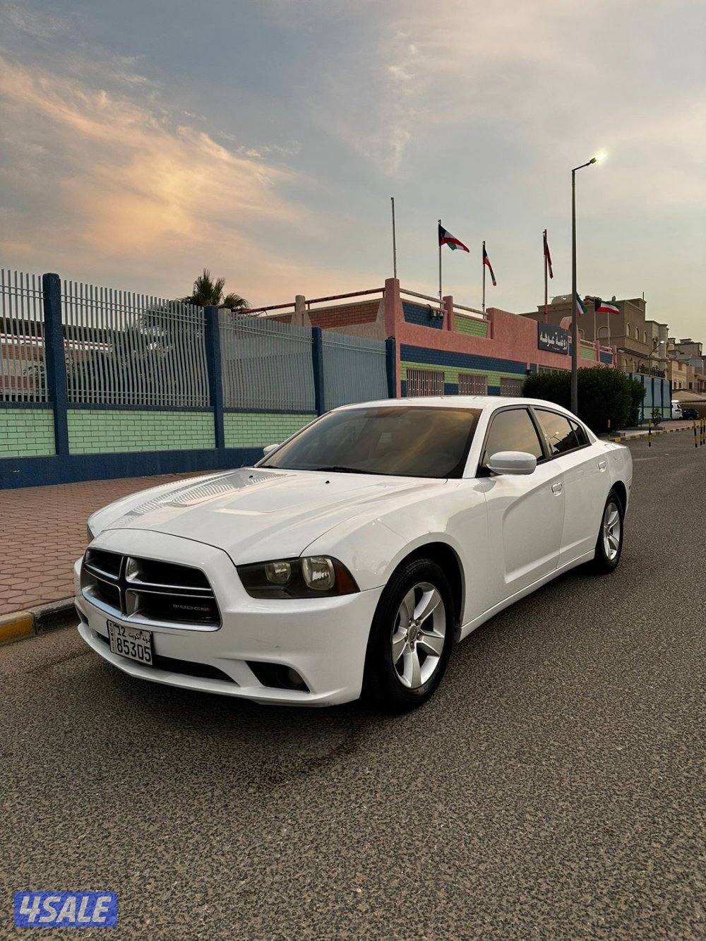 للبيع شارجر 6 سلندر2