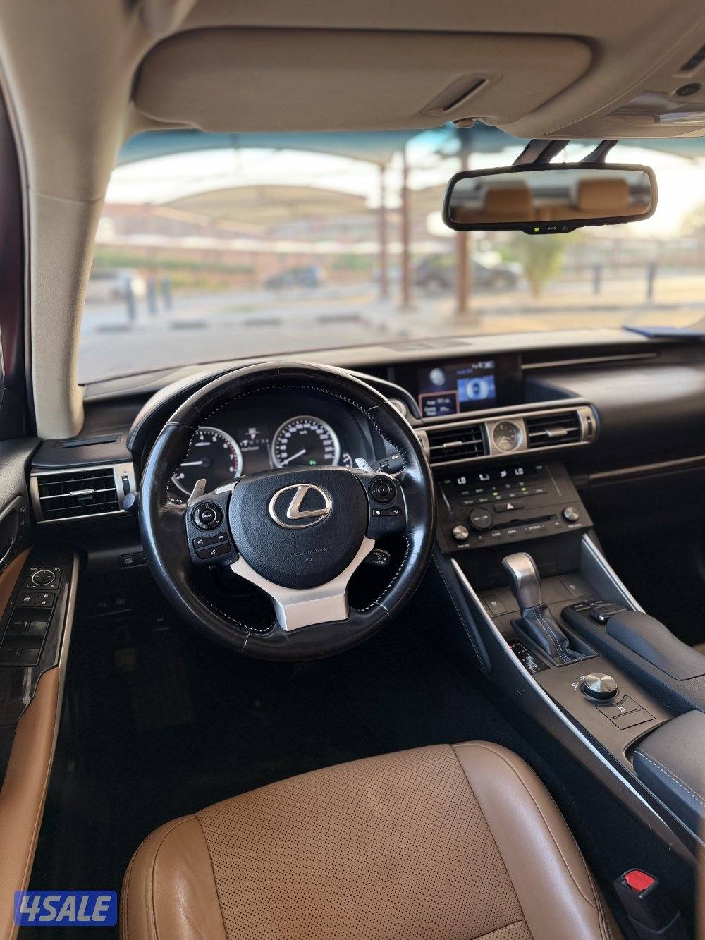 للبيع لكزس IS9