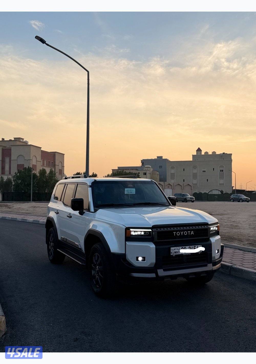 للبيع برادو 2025 wx اعلي درجة0