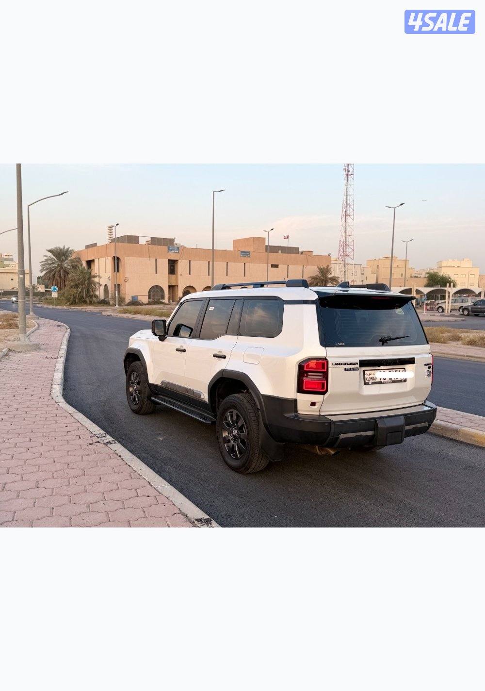 للبيع برادو 2025 wx اعلي درجة4