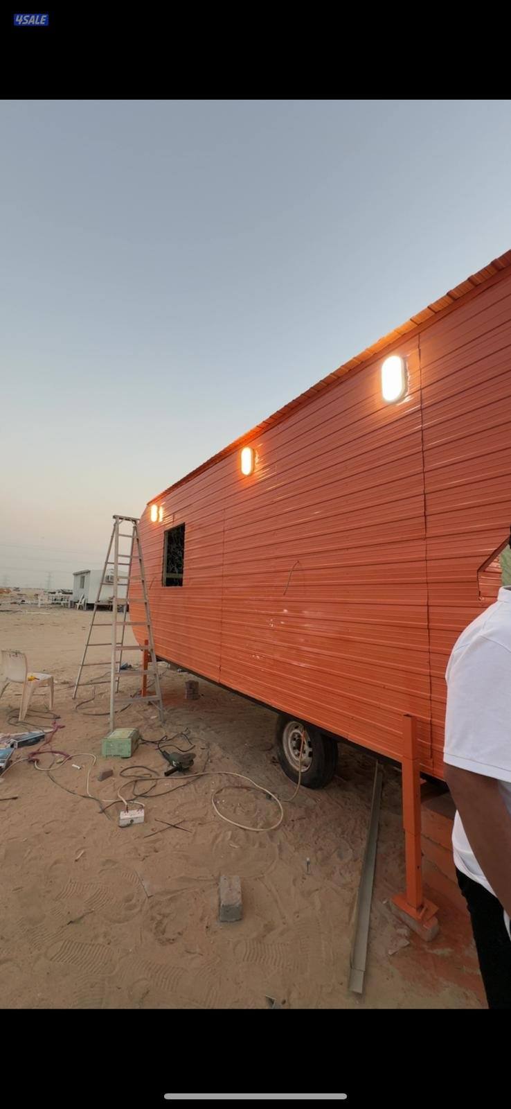 للبيع شاليه مكون من غرفه بطبخ وحمام مع سخان وادرام مع المظخه1