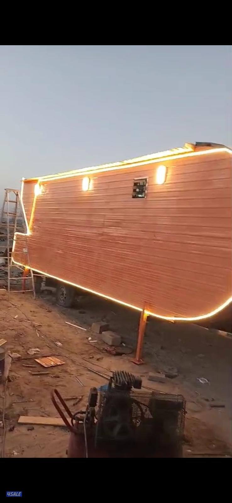 للبيع شاليه مكون من غرفه بطبخ وحمام مع سخان وادرام مع المظخه13