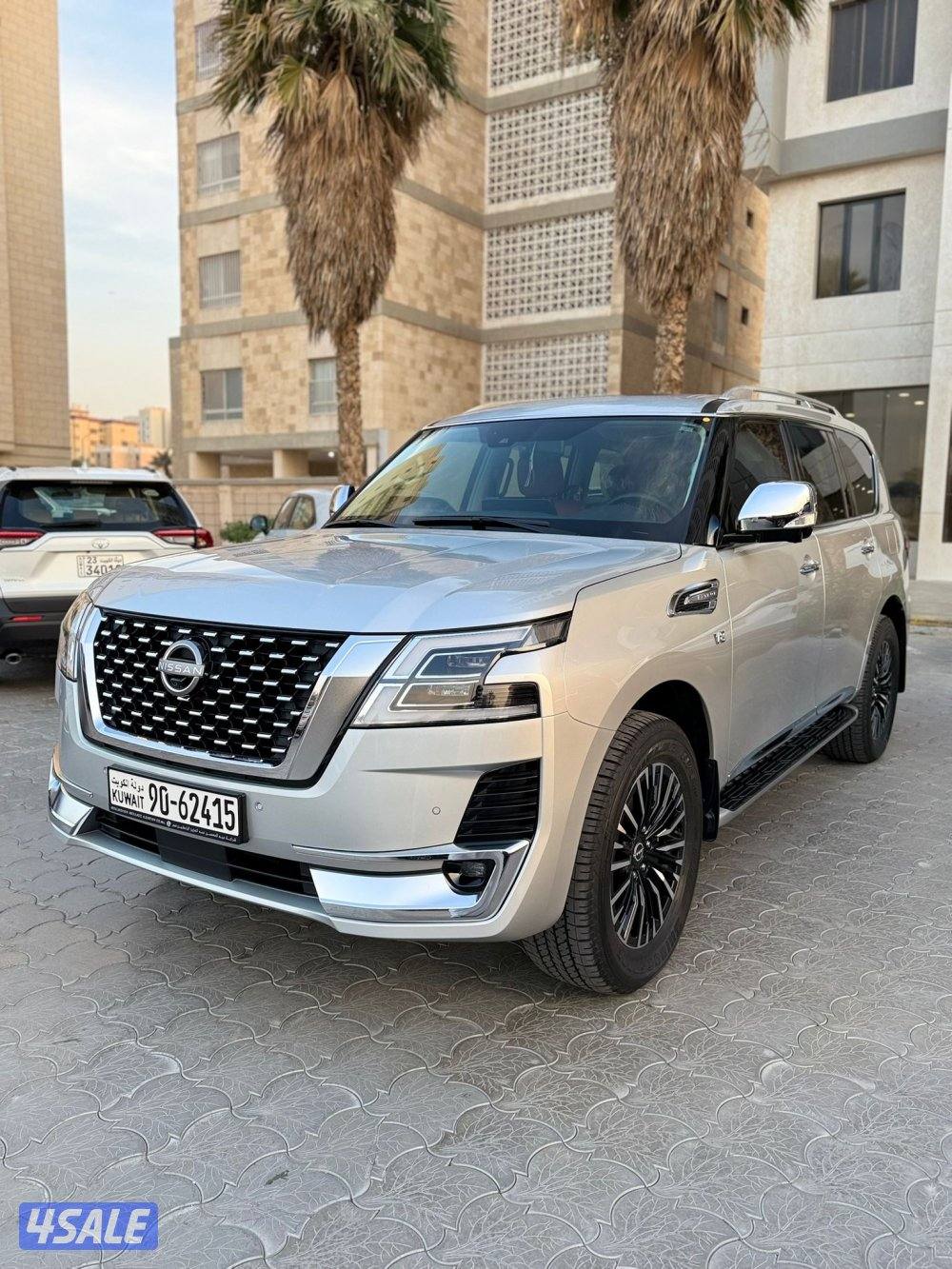 بلاتينيون ستي V8 اصفار2