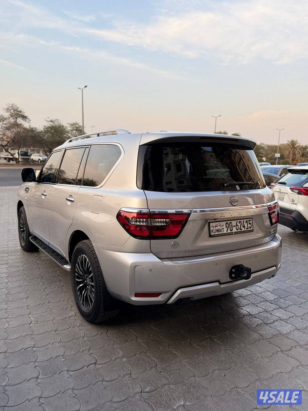 بلاتينيون ستي V8 اصفار3