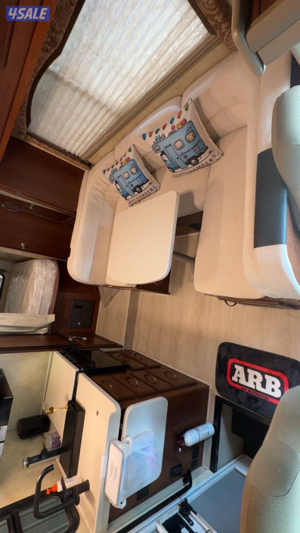 للبيع كرفان 24 قدم class c موديل20146