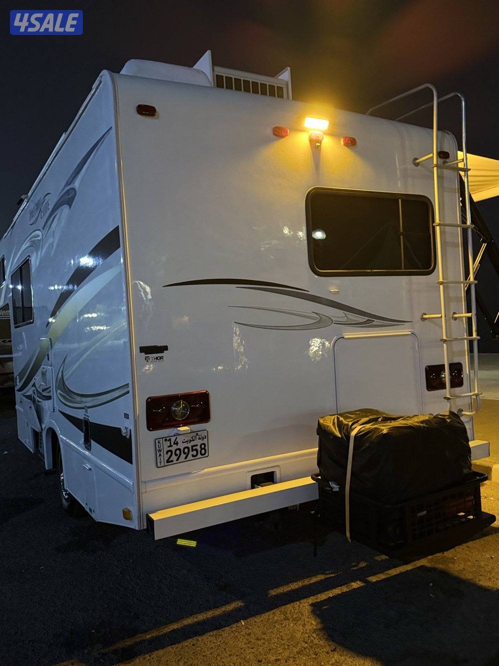 للبيع كرفان 24 قدم class c موديل20149