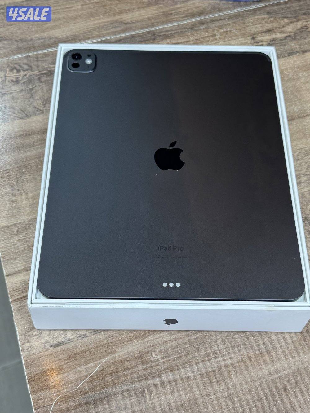 ايباد بحالة الجديد M4 13 انش. 23 شحنه. 256 جيجا1