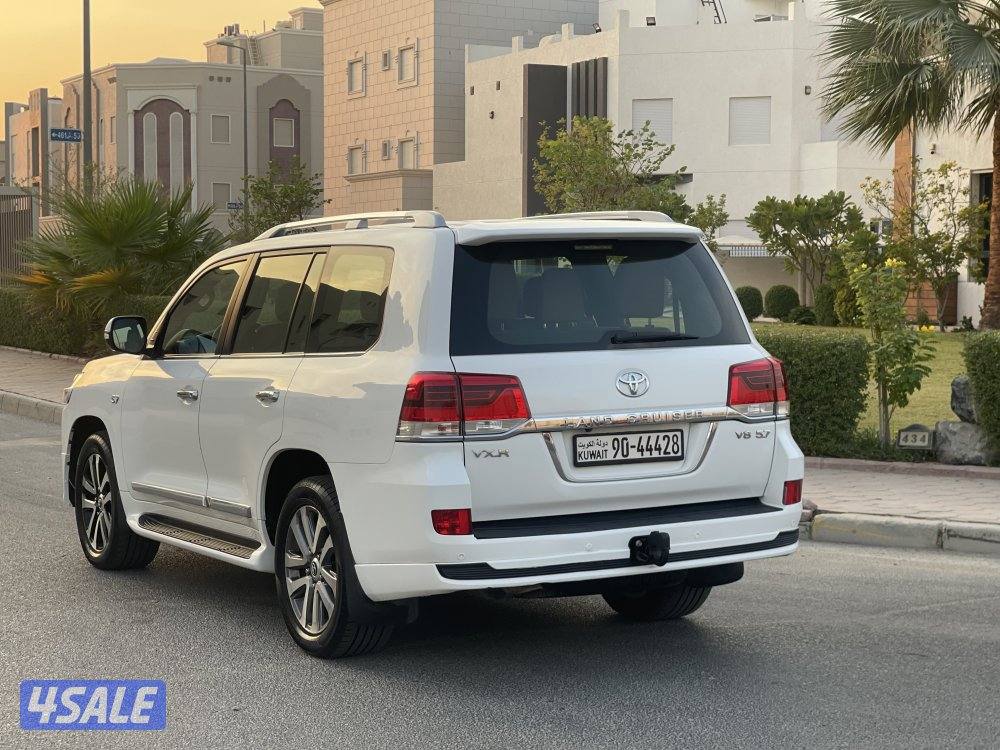 لاندكروزر VXR3