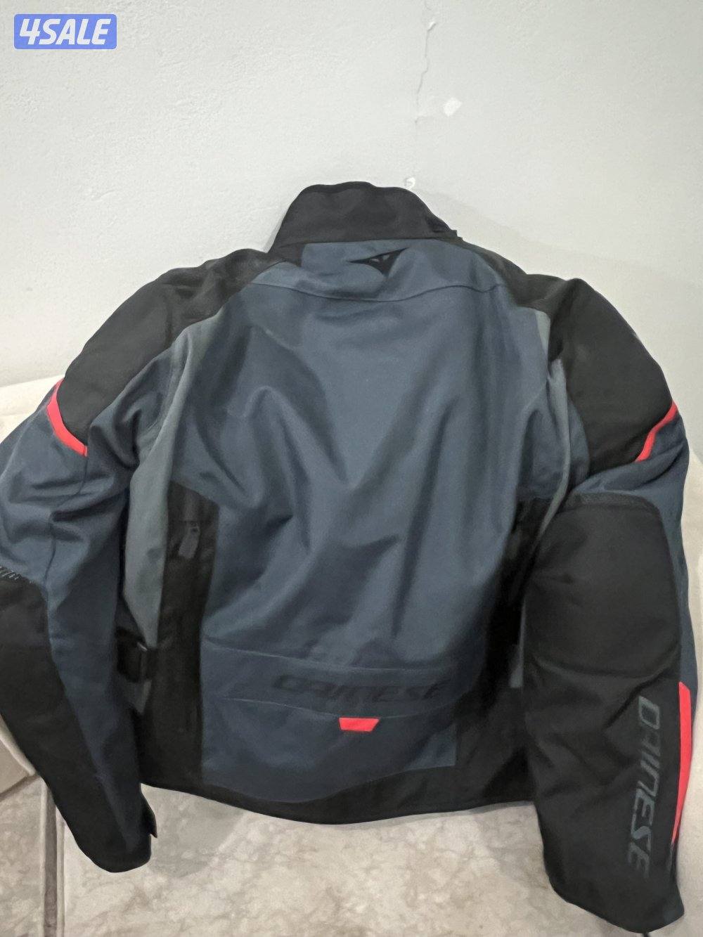 للبيع جاكيت داينييزي1
