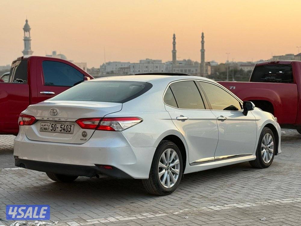 للبيع كامري 2018 الفل4