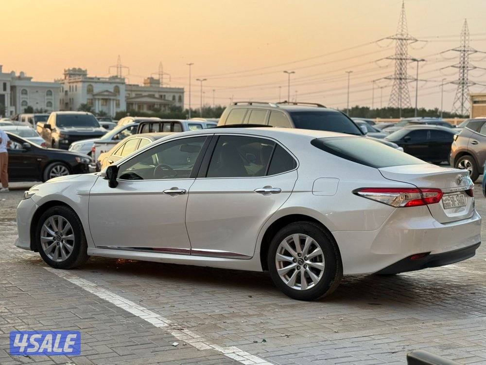 للبيع كامري 2018 الفل3