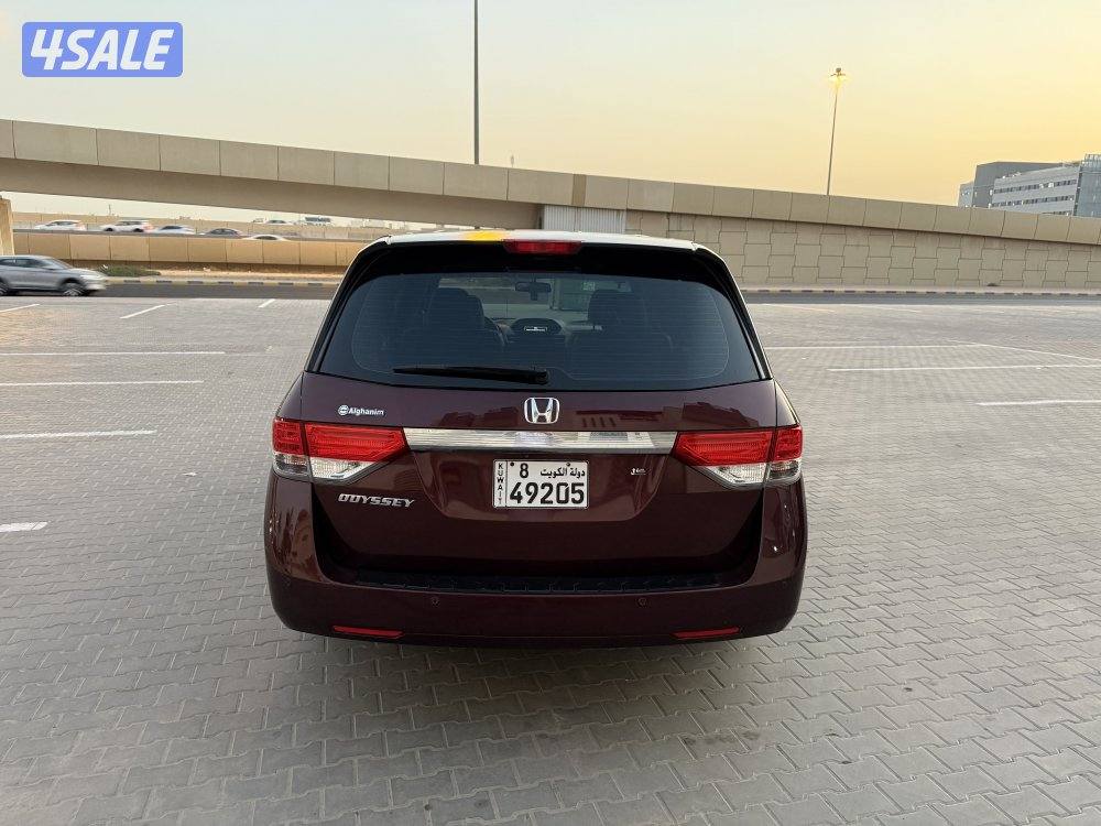 2014 كامل المواصفات عداد 100 سيرفس وكاله5