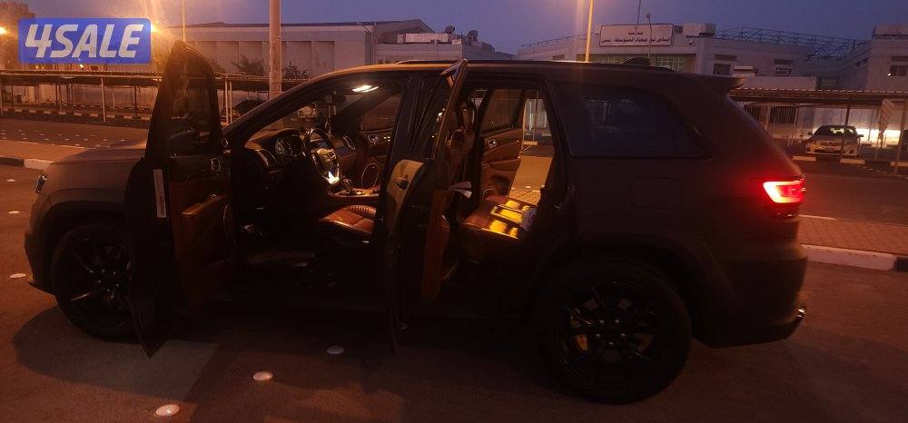 للبيع جيب تراك هوك [ هلكات ] 707 حصان حماية كاملة اسود مطفي7